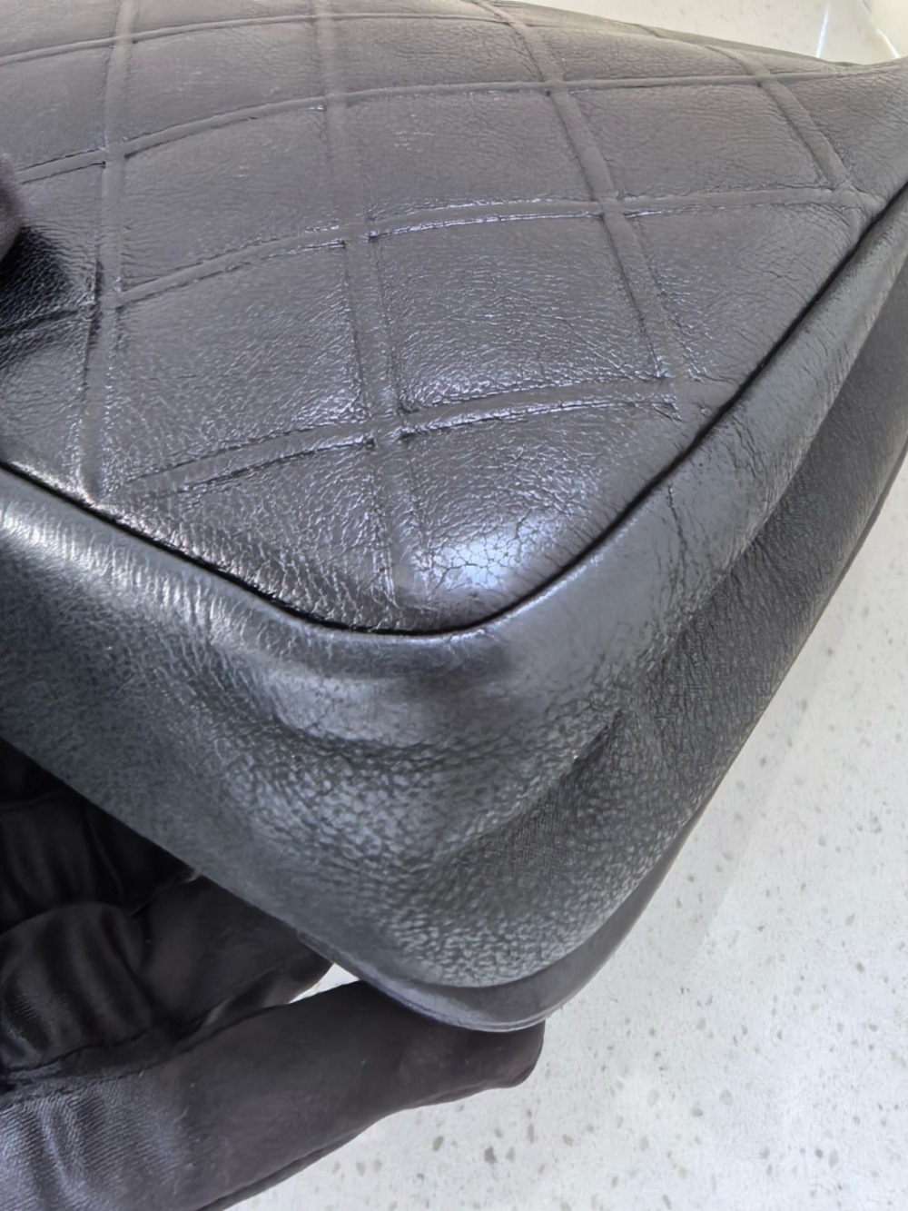 CHANEL New Chic Flap bag Black Quilted Leather Shoulder Bag with Silver Hardware - Picture 11 of 14